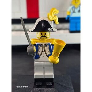 Pirate - pi004 - Imperial Soldier - Governor with Yellow Feather